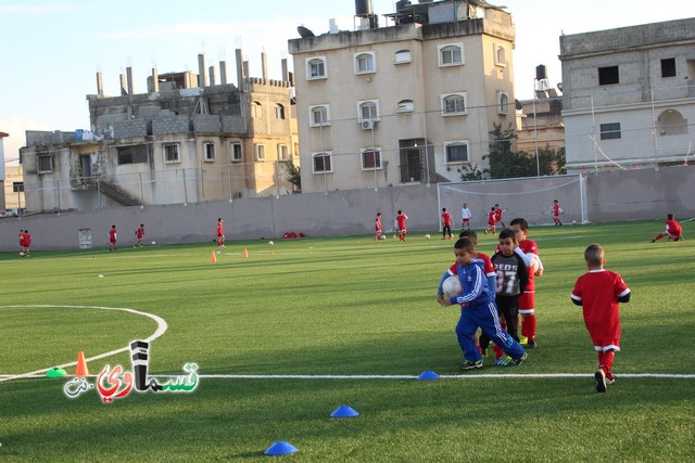 فيديو: قفزوا كالغزلان والفرحة والدموع تغمران شاكرين الرحمن وابو العبد بالحسبان في افتتاح ملعبهم الخضراوان   